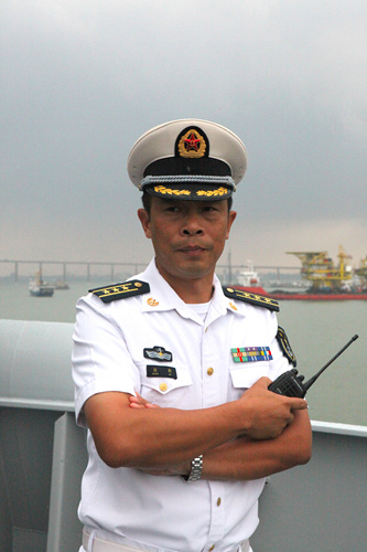 海南舰长闾勇军简历，一位海军将领的辉煌历程，海军将领闾勇军，海南舰长辉煌历程揭秘