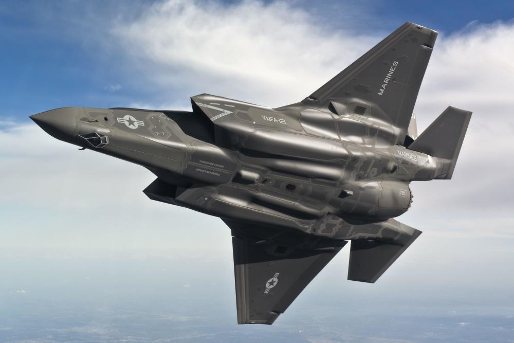 美国F-35在俄罗斯的阴影下，一次意外的挫败，美国F-35遭遇俄罗斯阴影，一次意外的挫败