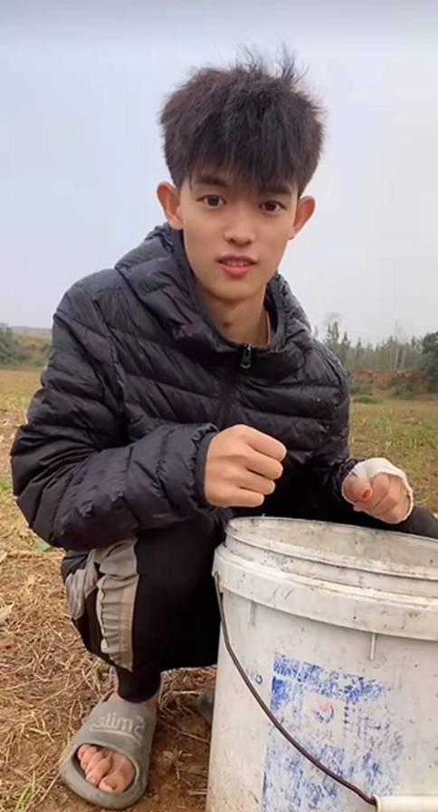 苏-30图片，揭示俄罗斯战斗机的卓越性能与独特魅力，苏-30战斗机，卓越性能与独特魅力的展现图片集萃