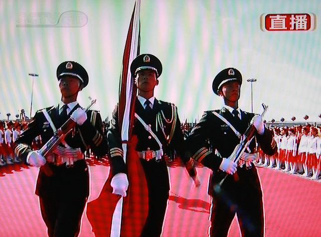 三军仪仗队升旗——荣耀与庄重的仪式，三军仪仗队升旗，荣耀与庄重的仪式展现