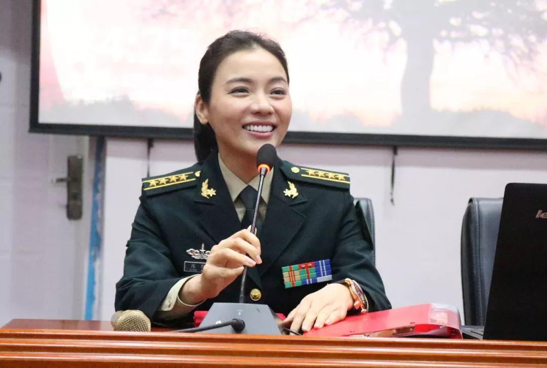 二炮部队华丽转身，火箭军的时代来临，二炮部队转型揭秘，火箭军新时代的来临