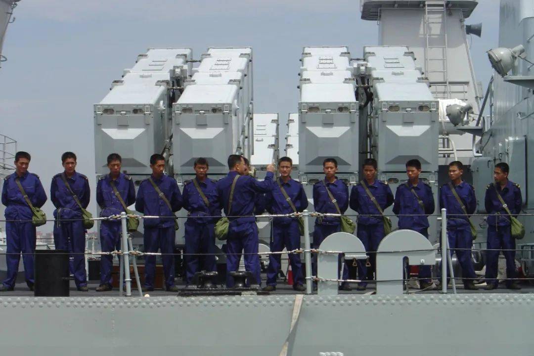湛江舰与珠海舰的退役，海军力量转型的时代背景与深远影响，海军力量转型，湛江舰与珠海舰退役的时代背景及其深远影响