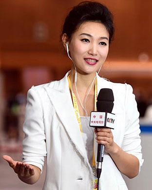 中央新闻频道直播间，传递最新资讯的窗口，中央新闻频道直播间，最新资讯的实时传递窗口