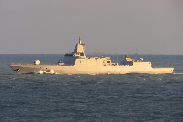 中国海军新一代护卫舰——揭秘中国海军055型导弹快艇的神秘面纱，揭秘中国海军新一代护卫舰，055型导弹快艇的神秘面纱