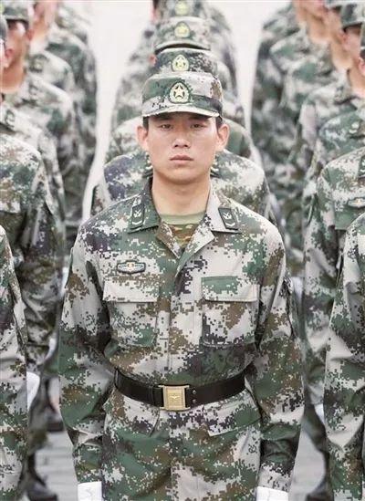 探索07式林地迷彩作训服，军事科技的革新之作，军事科技革新，探索07式林地迷彩作训服揭秘