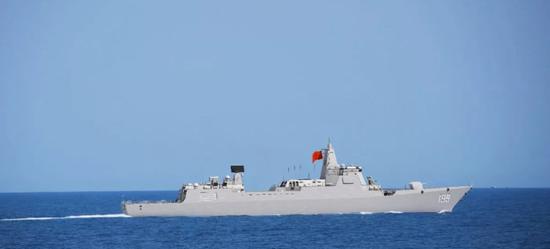 揭秘中国海军巨舰，052D型驱逐舰的吨位究竟多少？，揭秘，中国海军巨舰052D型驱逐舰的吨位真相！