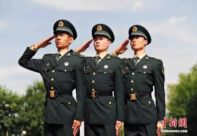 武警部队中的飞行员，职责与荣誉，武警飞行员，职责使命与荣耀时刻