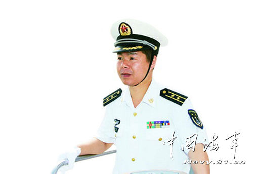 海军柏跃平儿子的成长故事，今年几岁了？，海军柏跃平儿子的成长故事揭秘，今年几岁了？