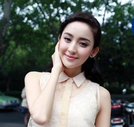 中国最漂亮女生第一名照片，探索美丽背后的故事，中国最美女神之首，探索背后美丽的故事与照片
