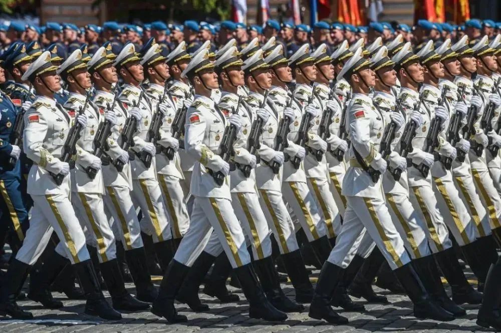 三军仪仗队与俄罗斯的阅兵盛典，跨越国界的荣耀与友谊，中俄阅兵盛典，跨越国界的荣耀与友谊见证三军仪仗队与俄罗斯的友谊之旅