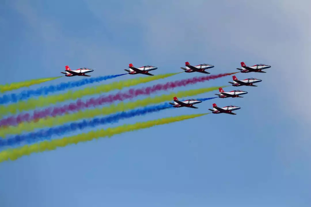 空军航空大学的卓越水平，培养精英人才的摇篮，空军航空大学卓越教育水平，精英人才的摇篮