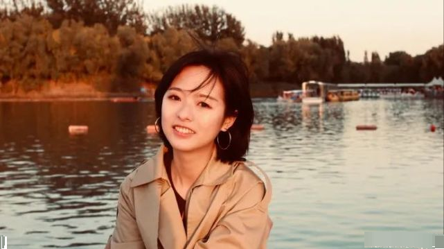 军事频道冯琳，一位军事新闻工作者的成长与贡献，冯琳，军事新闻工作者的成长与贡献之路