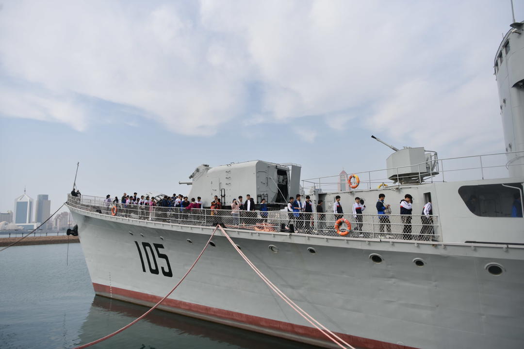 参观中国海军军舰886号，一次难忘的海军之旅，参观中国海军军舰886号，难忘的海军之旅体验