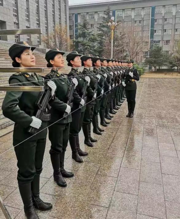 国庆60周年大阅兵完整版免费观看，历史的见证与民族的骄傲，国庆60周年大阅兵完整版在线观看，历史的见证与民族自豪时刻