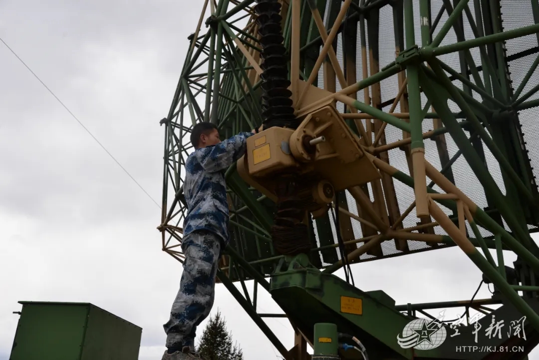 空军雷达兵，揭秘兵种身份与职责，空军雷达兵揭秘，兵种身份与职责探秘