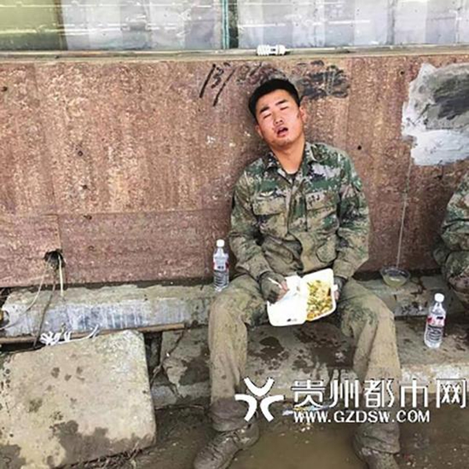 十四集团军与郭靖，历史与传奇的交汇，郭靖与十四集团军，历史与传奇的交融点