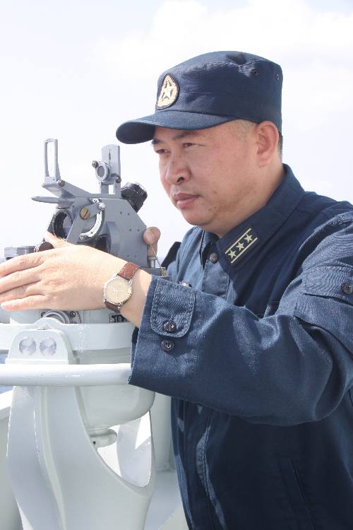 常州舰首任舰长，勇担使命，铸就海防新篇章，常州舰首任舰长铸就海防新篇章，勇担使命，捍卫海洋领土安全