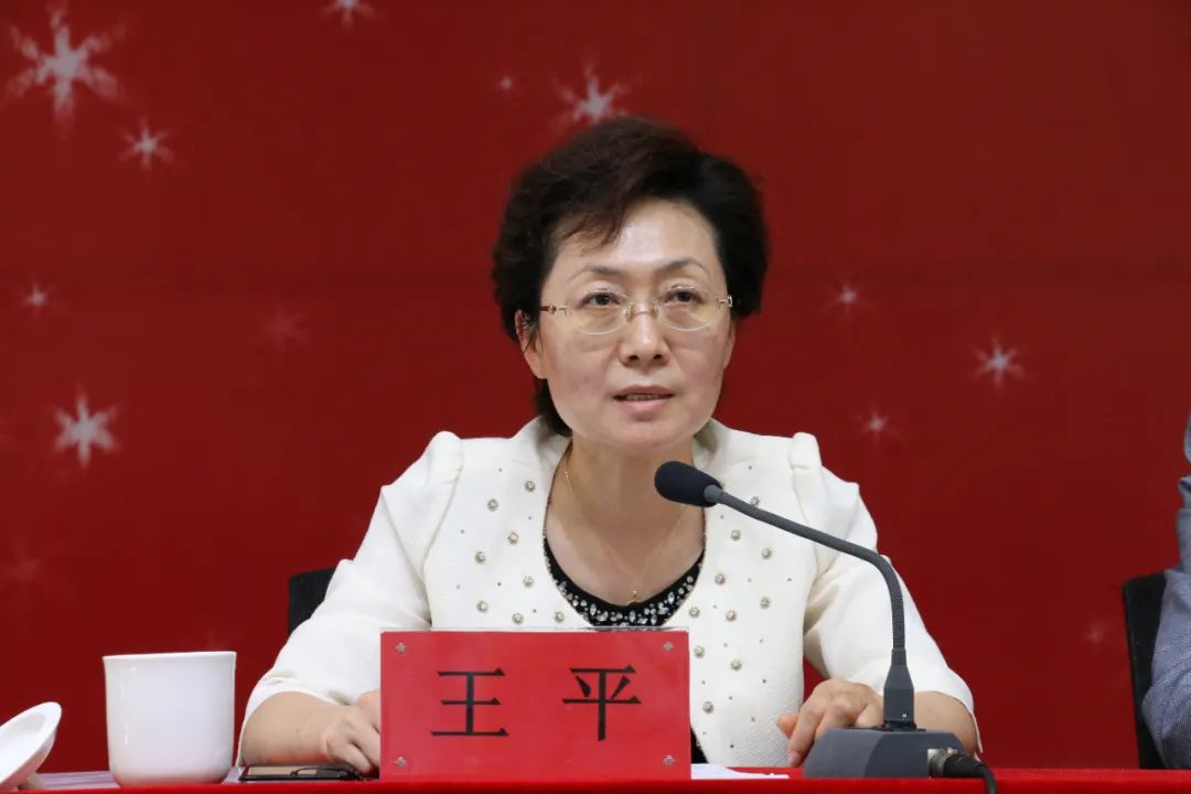 王妃王中王平特一肖，历史与传奇的交织，王妃王中王平特一肖，历史与传奇的绚烂交织