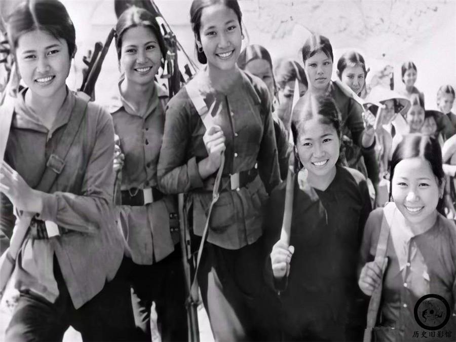 越战中的中国女兵护士，老照片背后的故事，越战中的中国女兵护士，老照片背后的英勇故事