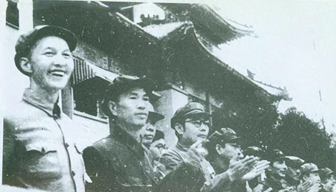 广东省空军部队，守护蓝天，展现雄姿，广东省空军部队，蓝天守护者，雄姿展现