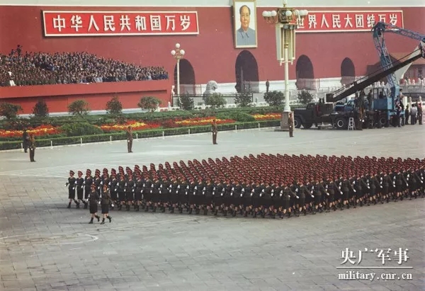 阅兵新纪元，1945年方队首次亮相，阅兵新纪元，1945年方队首度亮相风采展示