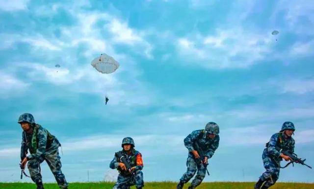 军改后的空降兵第十五军，新挑战与新机遇，军改后空降兵第十五军，新挑战与新机遇的交汇