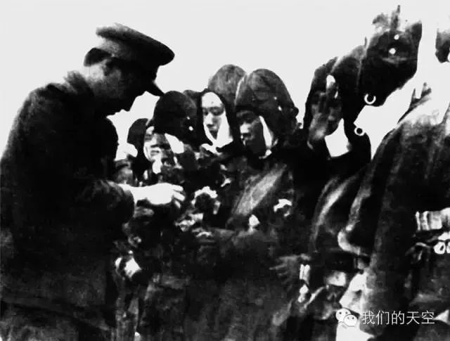 空降兵第15军领导参加的重要活动及其意义，空降兵第15军领导参与重大活动的意义与影响