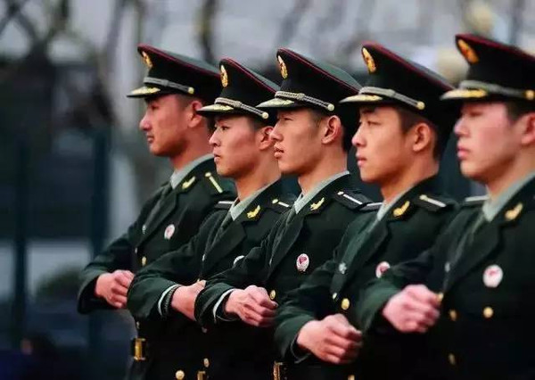 军校与国防生毕业，区别与联系，军校与国防生毕业，区别、联系及毕业生前景分析