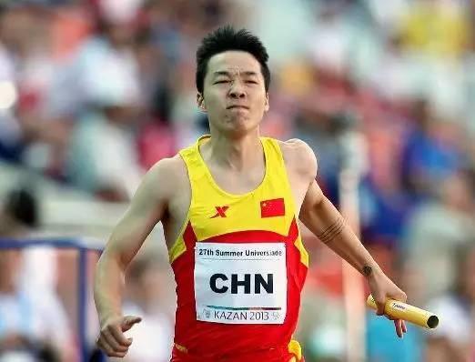 中国最新消息，女子百米接力闪耀赛场，中国女子百米接力闪耀赛场，创佳绩