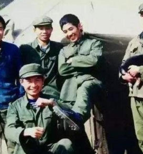越南士兵眼中的中国女兵，挑战与尊重之间的微妙平衡，越南士兵视角下的中国女兵，挑战与尊重的微妙交织