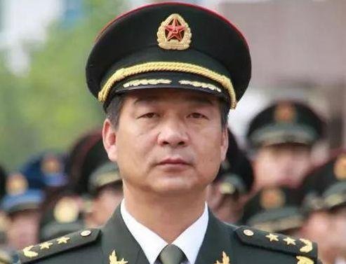 房晓峰上将父亲简历深度解析，房晓峰上将父亲简历深度探究