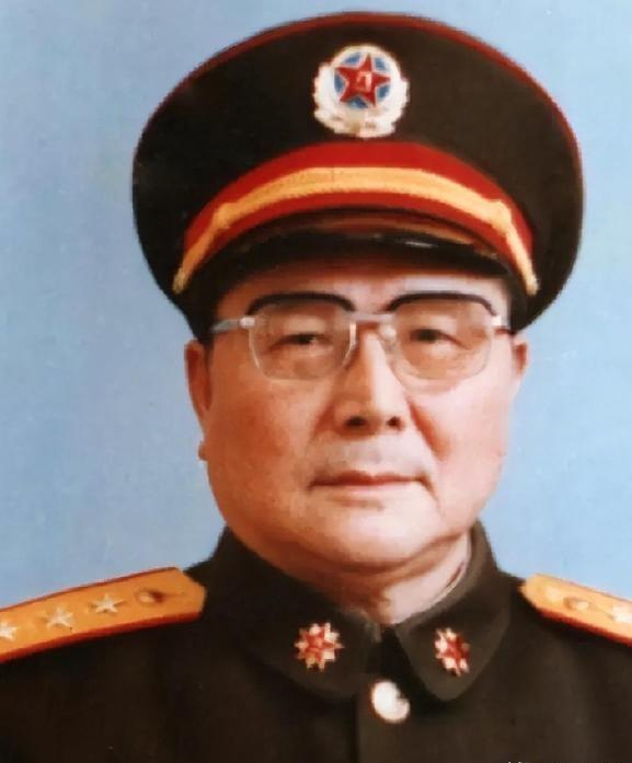 中国二炮部队的装备力量，现代化装备推动战斗力飞跃，中国二炮部队装备力量现代化推动战斗力飞跃
