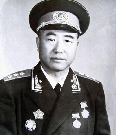 中国开国上将的传奇人生与英雄群像——纪念55位开国上将，中国开国上将的传奇人生与英雄群像——致敬55位功勋卓著的开国上将