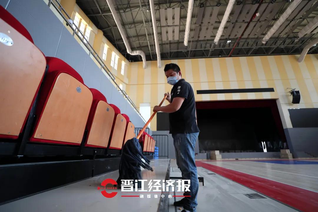 中国突然传来三大重磅消息，引领新时代的步伐坚定前行，中国三大重磅消息引领新时代坚定前行