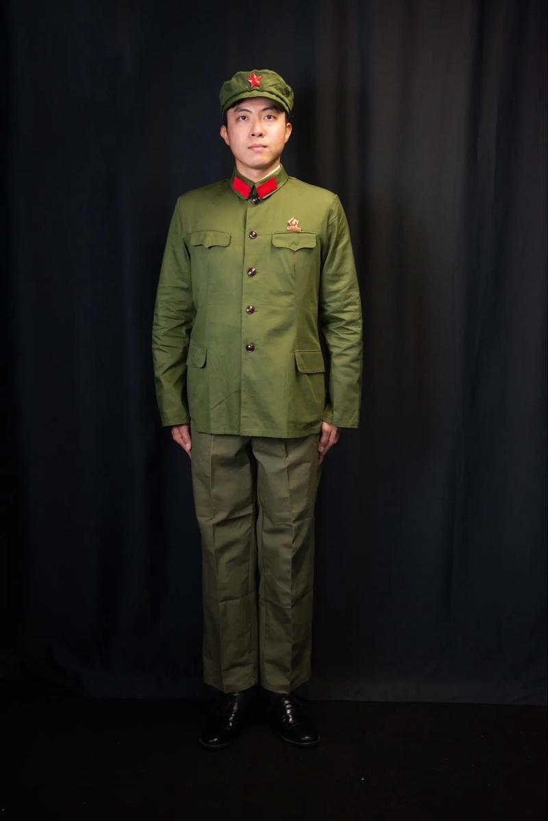 81式军装，历史的印记与时代的风采，81式军装，历史的印记与时代风采的展现