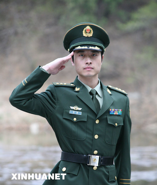 武警的制服，荣耀与责任，武警制服，荣耀与责任的象征
