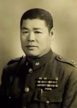 传奇人生揭秘