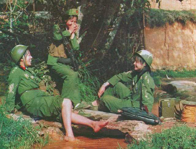 中国女兵在越南，成人小说的视角，中国女兵在越南，成人小说的独特视角