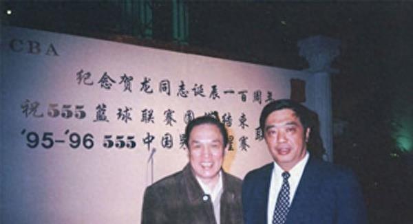 瓦良格号艰难回国路纪录片，历史的见证与民族的骄傲，瓦良格号艰难回国路，历史见证与民族骄傲纪录片