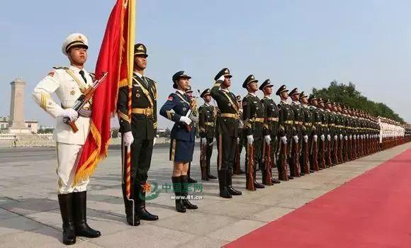 中国仪仗队礼服设计，传统与现代交融的典范，中国仪仗队礼服设计，传统与现代完美交融的典范