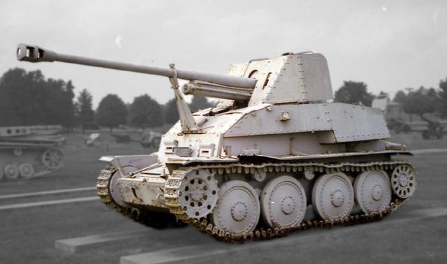 T-110E3歼击车的卓越性能与特点分析，T-110E3歼击车的性能与特点深度解析