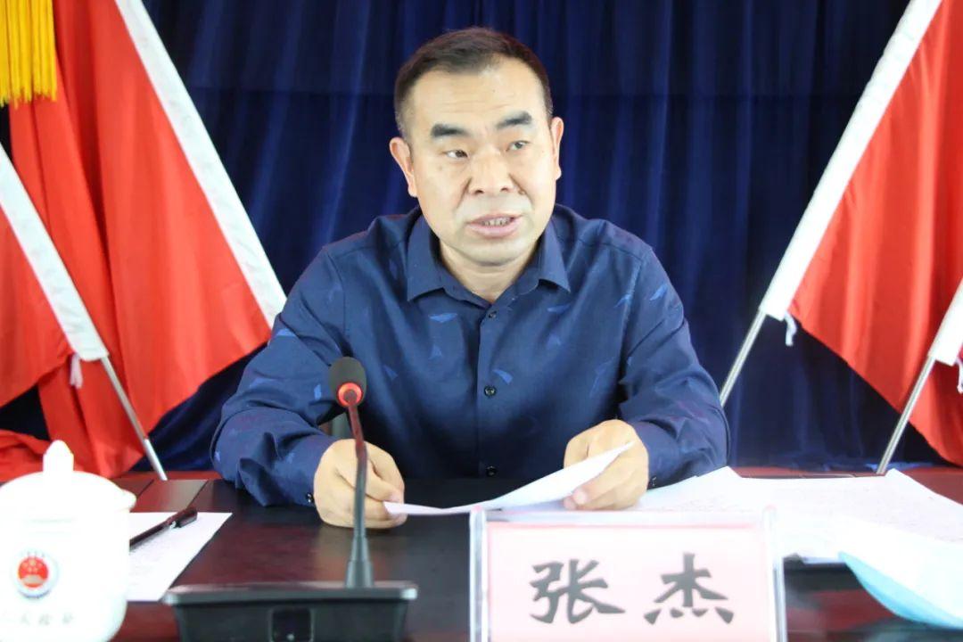 新闻摘抄与感受，2022年的时代脉搏，新闻摘抄与感受，触摸2022时代脉搏的跳动之声