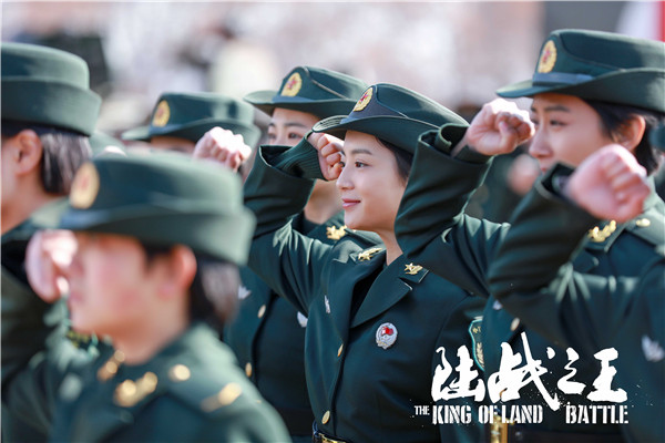 女兵军旅感悟，坚韧与成长的交织，女兵的坚韧成长，军旅感悟中的交织岁月