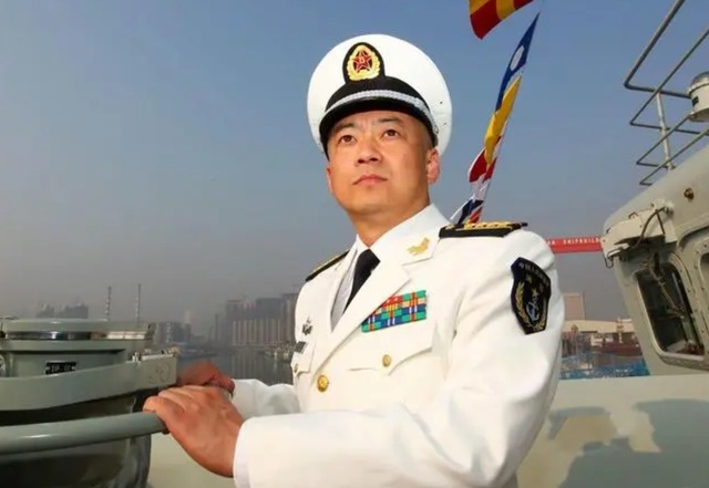 山东号航母舰长揭秘，英勇领航，国之荣耀，山东号航母舰长揭秘，国之荣耀的英勇领航者
