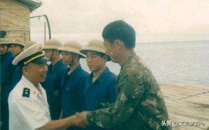 瓦良格号归国之旅，历史与时代的交汇点，瓦良格号归国之旅，历史与时代的交汇点传奇