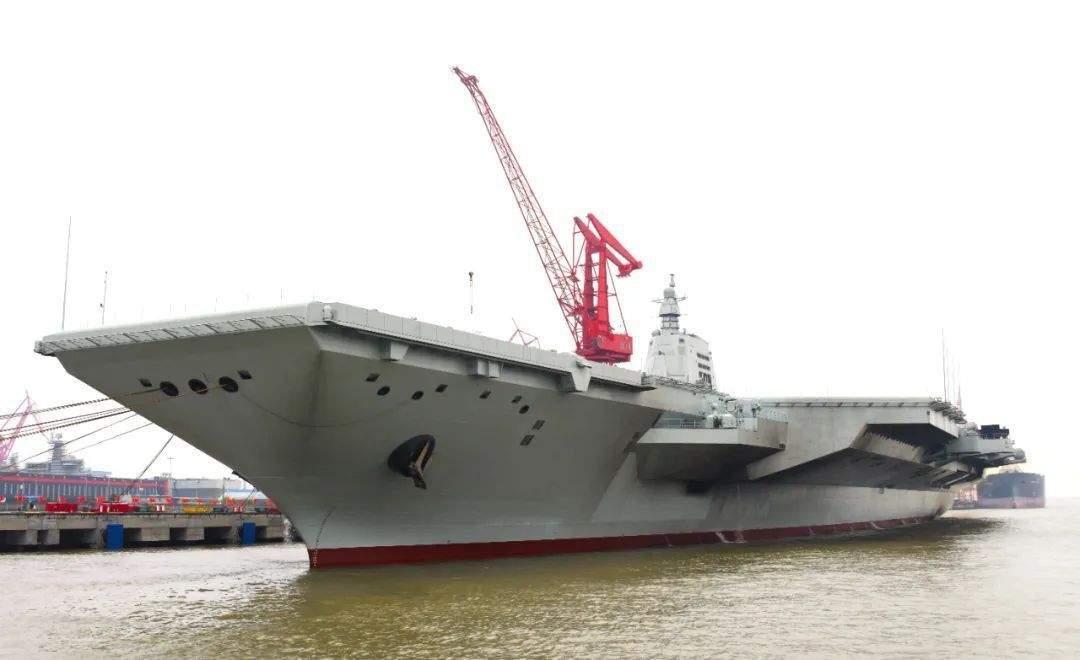 双舰风采，中国海军的骄傲——记同框的115舰与116舰，双舰闪耀，中国海军的骄傲——记115舰与116舰并肩作战风采