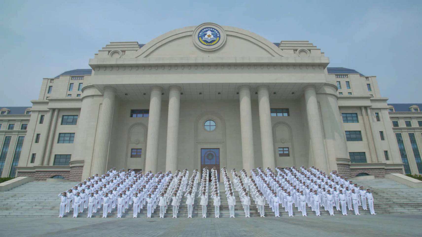 青岛海军舰艇学院，培养精英人才的摇篮——解析海军舰艇学院的兵种特色，青岛海军舰艇学院，精英摇篮与兵种特色解析