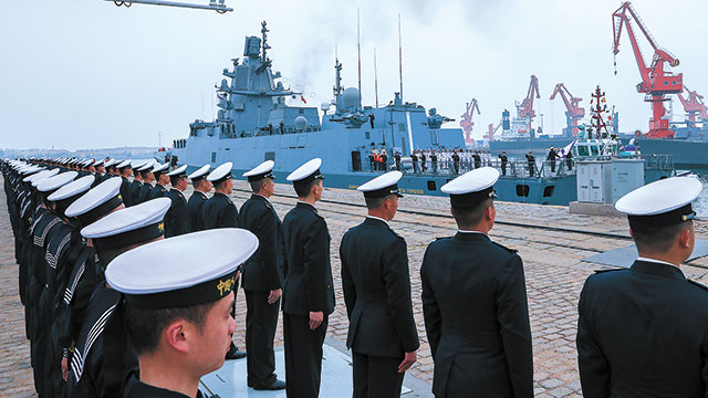 人民海军成立七十载，辉煌历程与未来展望，人民海军七秩辉煌，历程回顾与未来展望