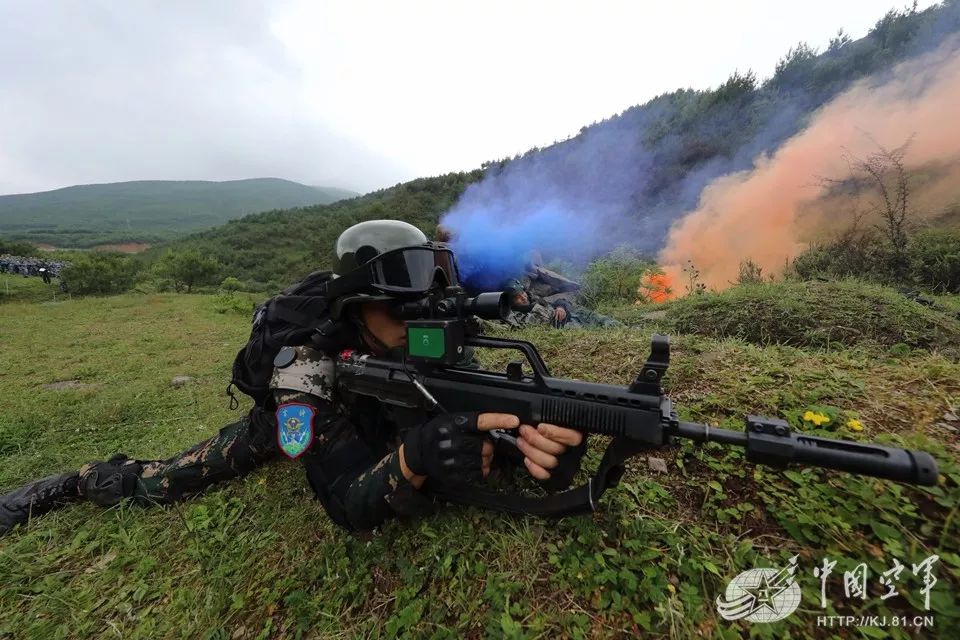 揭秘空降兵特战旅的神秘面纱，究竟在哪里？，揭秘，空降兵特战旅的神秘面纱背后的真相