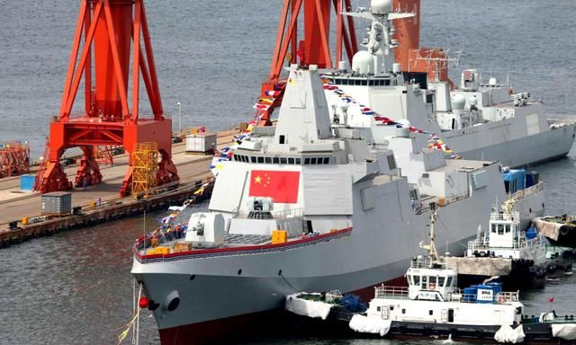 中国海军新一代舰艇055大驱与美国海军的阿利·伯克级驱逐舰的对比研究，中国海军新一代舰艇055大驱与阿利·伯克级驱逐舰对比研究分析